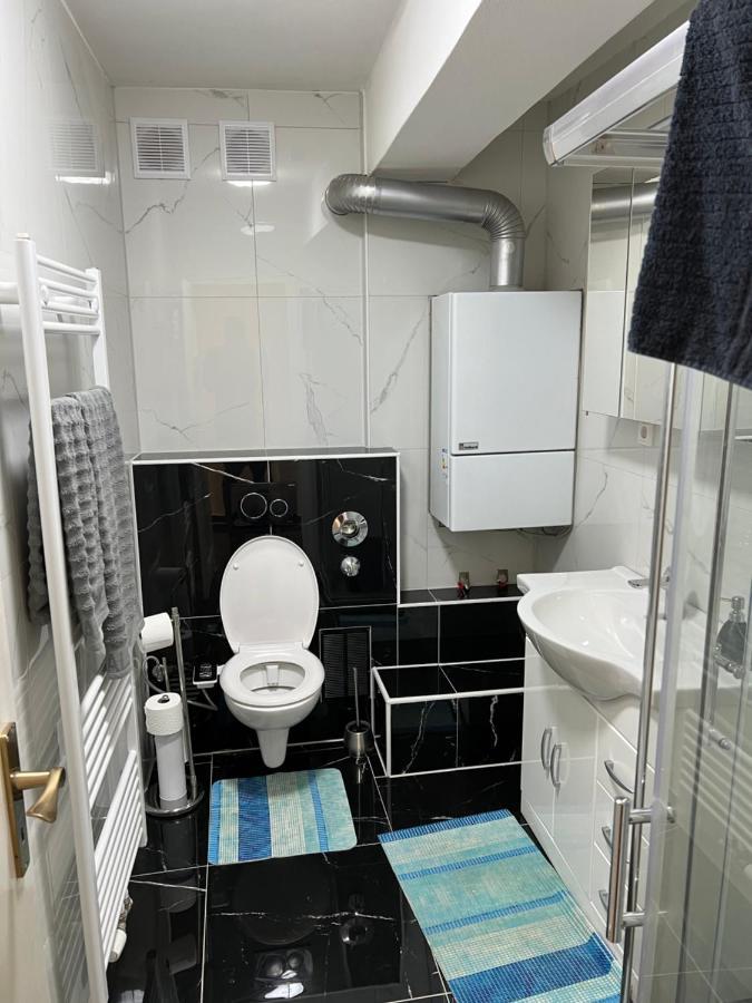 Wunderschoene Ferienwohnung In Solingen-Mitte Luaran gambar