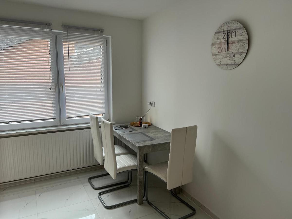 Wunderschoene Ferienwohnung In Solingen-Mitte Luaran gambar