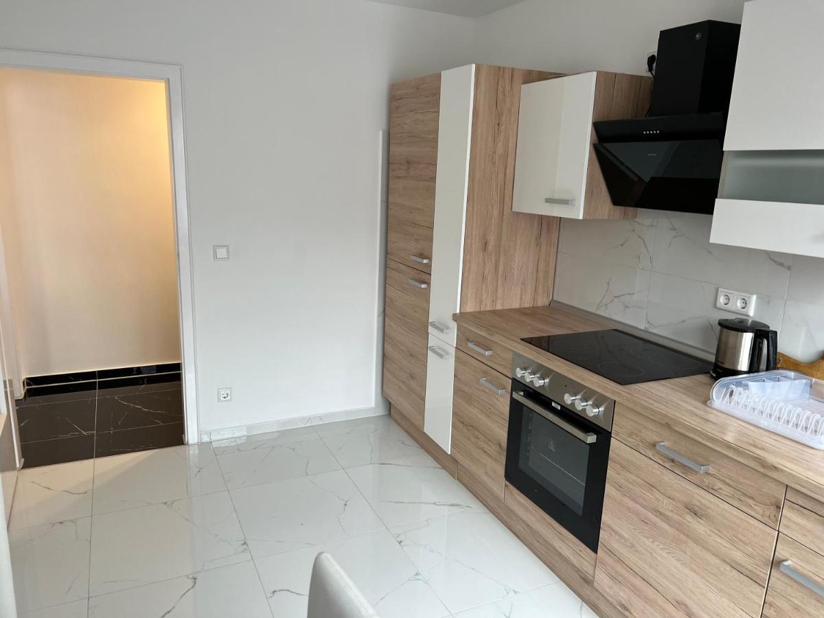 Wunderschoene Ferienwohnung In Solingen-Mitte Luaran gambar