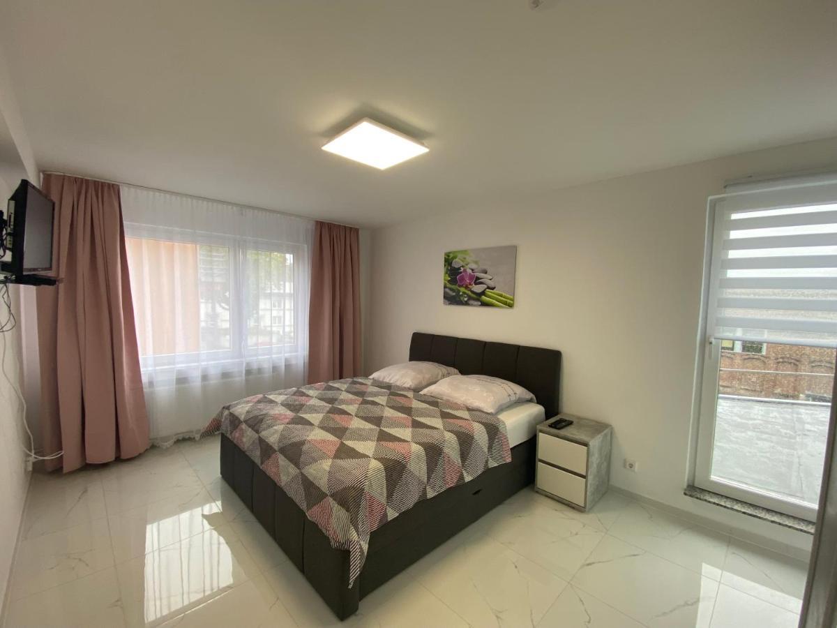 Wunderschoene Ferienwohnung In Solingen-Mitte Luaran gambar
